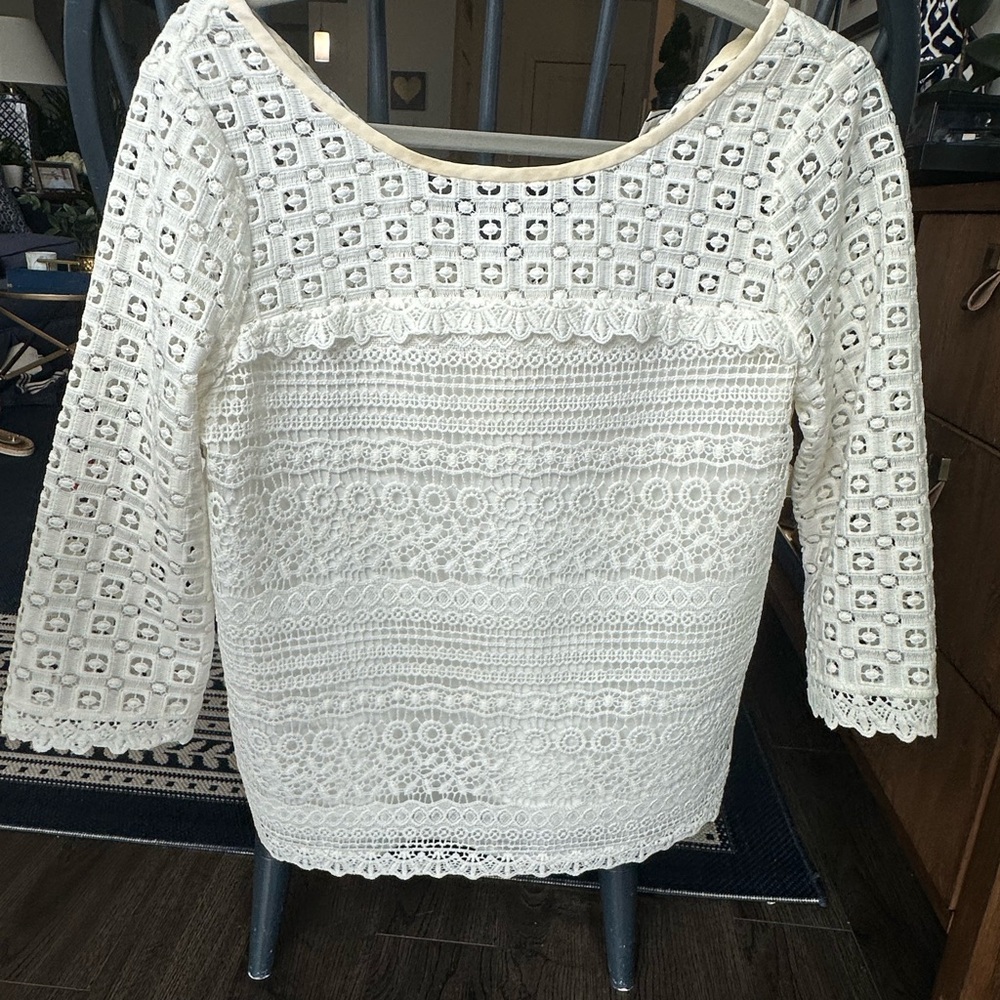 Elegant White Lace Women's Top
